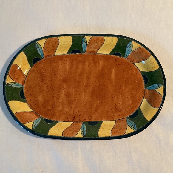 Artesa ceramic serving platter in fall’s color - Picture 9 of 16